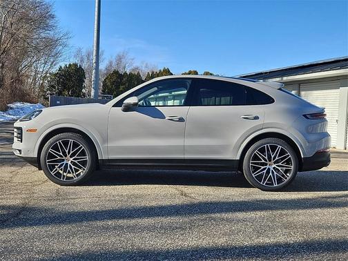 2026 Porsche Cayenne AWD