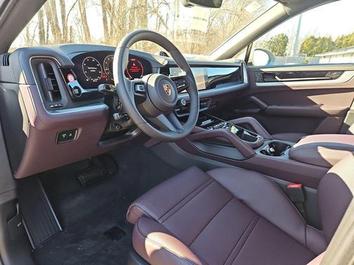 2026 Porsche Cayenne AWD