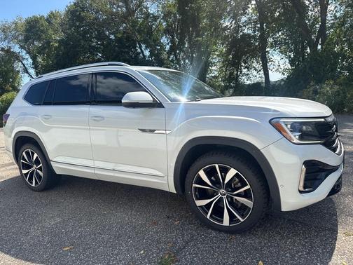 2024 Volkswagen Atlas 2.0T SEL Premium R-Line
