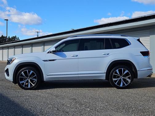 2024 Volkswagen Atlas 2.0T SEL Premium R-Line