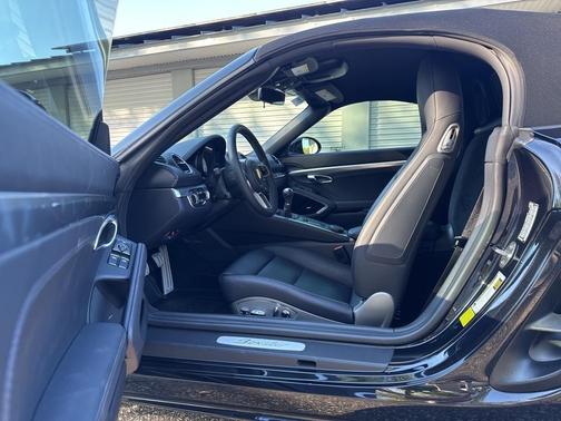 2024 Porsche 718 Boxster 
