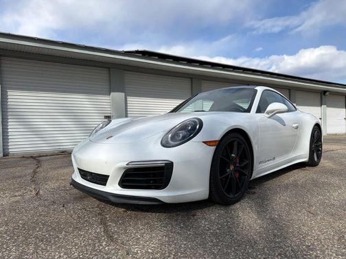 2018 Porsche 911 Carrera 4S