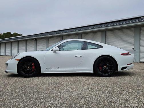 2018 Porsche 911 Carrera 4S