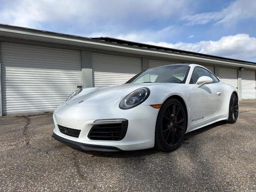2018 Porsche 911 Carrera 4S