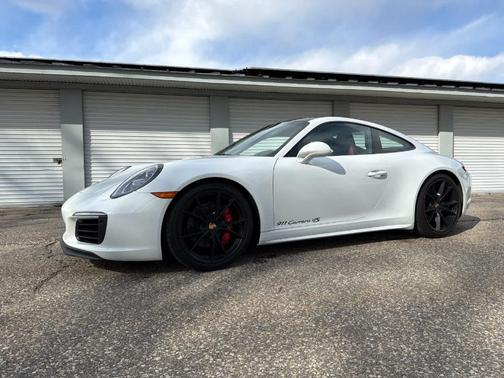 2018 Porsche 911 Carrera 4S