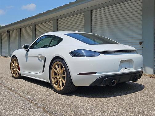 2022 Porsche 718 Cayman GTS 4.0