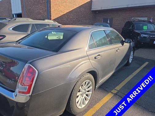2014 Chrysler 300 Base