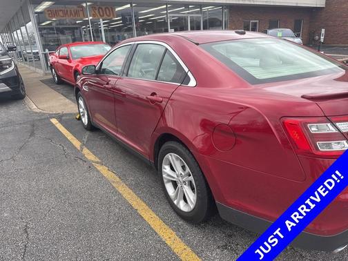 2015 Ford Taurus SEL