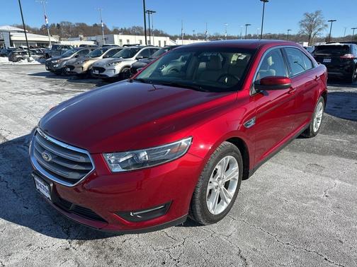 2015 Ford Taurus SEL