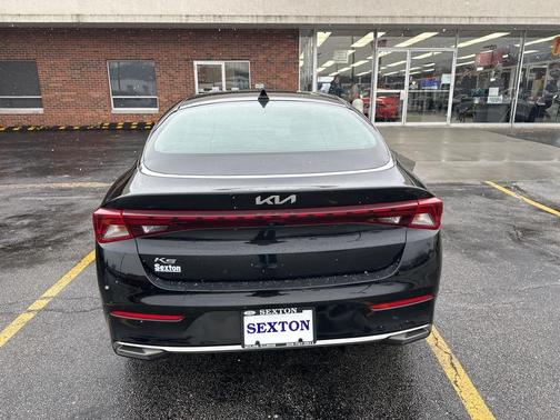 2022 Kia K5 EX
