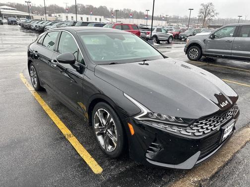 2022 Kia K5 EX