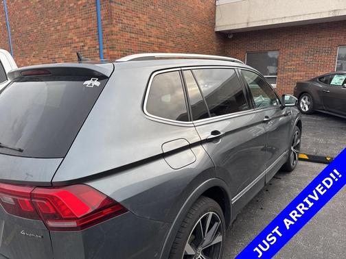 2022 Volkswagen Tiguan 2.0T SEL R-Line