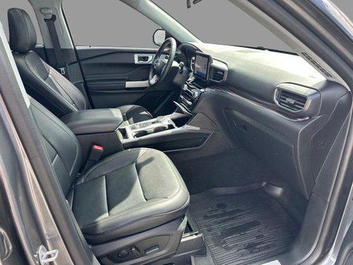 Carbonized Gray Metallic 2022 Ford Explorer Limited