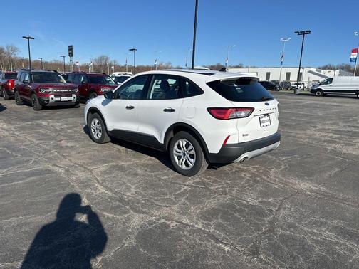 Oxford White 2021 Ford Escape S