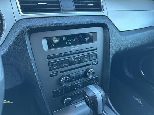 2014 Ford Mustang V6 Premium