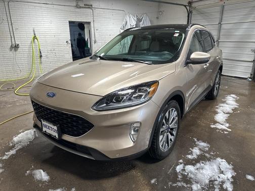 2020 Ford Escape Titanium
