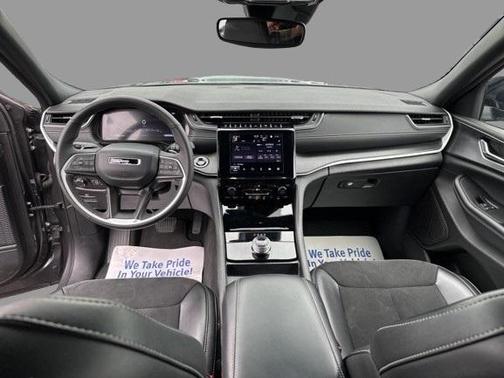 2024 Jeep Grand Cherokee L Laredo