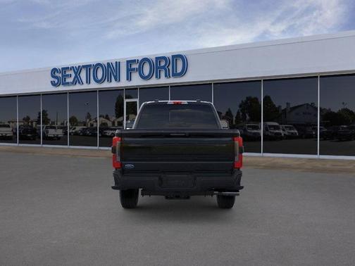 2026 Ford F-250 Platinum