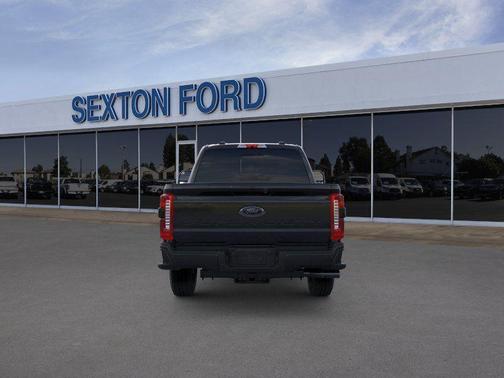 Agate Black Metallic 2026 Ford F-350 Super Duty