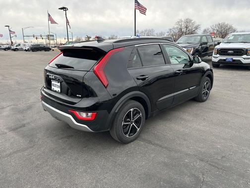 2024 Kia Niro EX