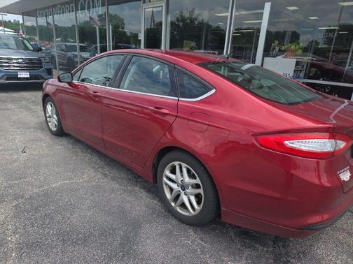 Ruby Red Metallic Tinted Clearcoat 2016 Ford Fusion SE