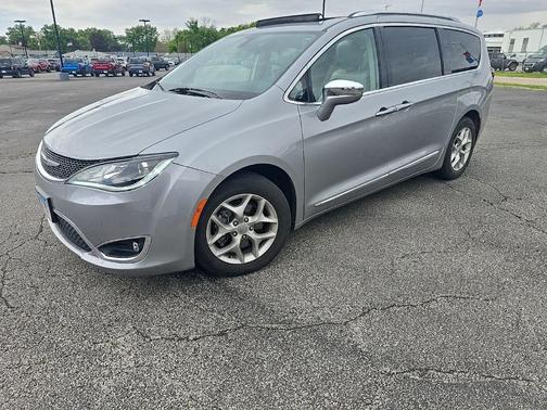Billet Silver Metallic Clearcoat 2019 Chrysler Pacifica Limited