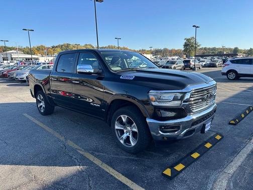 Diamond Black 2019 RAM 1500 Laramie