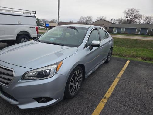 Ice Silver Metallic 2017 Subaru Legacy 2.5i Sport