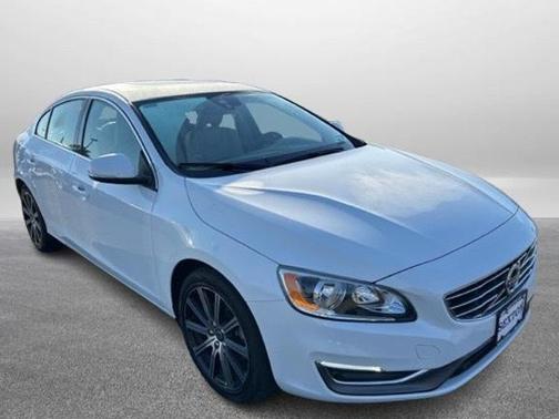 2016 Volvo S60 T5 Inscription Drive-E Premier