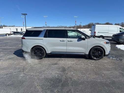 2024 Kia Carnival SX Prestige