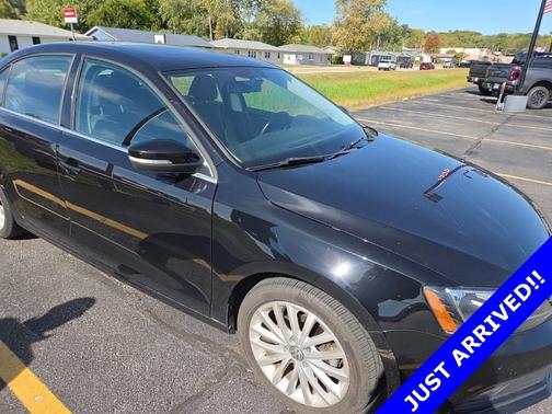 2016 Volkswagen Jetta 1.8T SEL
