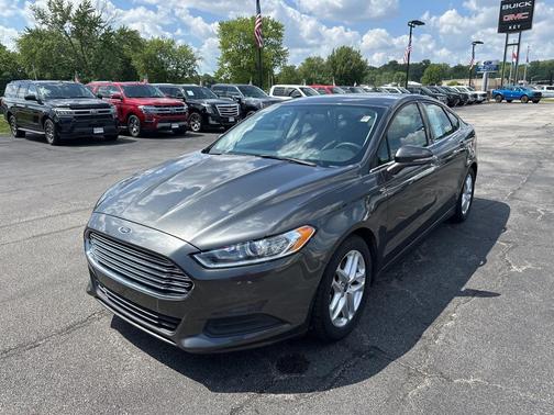 2015 Ford Fusion SE