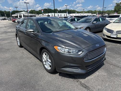 2015 Ford Fusion SE