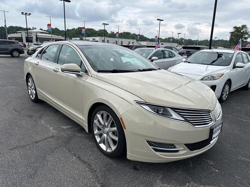 2016 Lincoln MKZ Hybrid Base