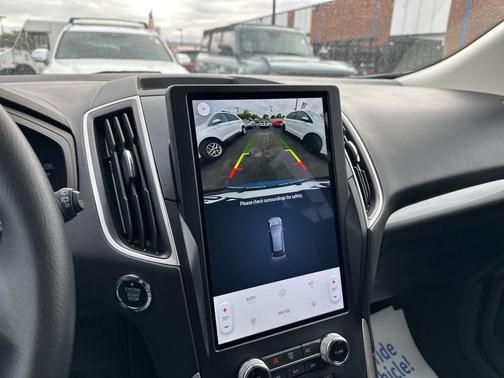 2024 Ford Edge SE