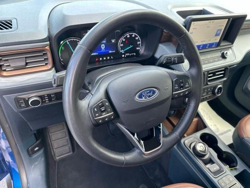 Atlas Blue Metallic 2023 Ford Maverick Lariat