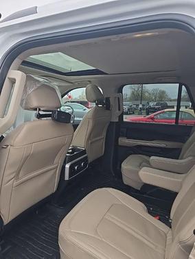 Oxford White 2022 Ford Expedition Limited