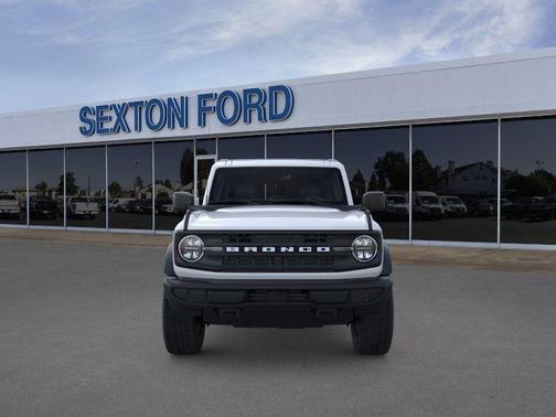 Oxford White 2026 Ford Bronco Big Bend