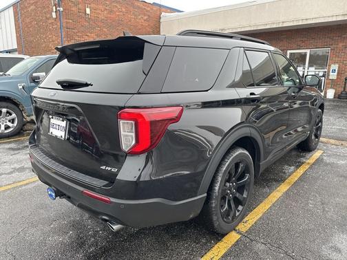 2023 Ford Explorer ST-Line