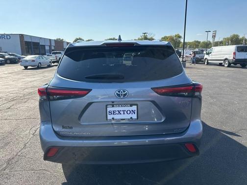 2021 Toyota Highlander Hybrid XLE