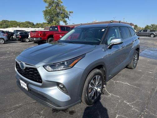 2021 Toyota Highlander Hybrid XLE