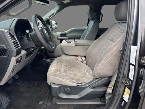 Magnetic Metallic 2016 Ford F-150 XLT