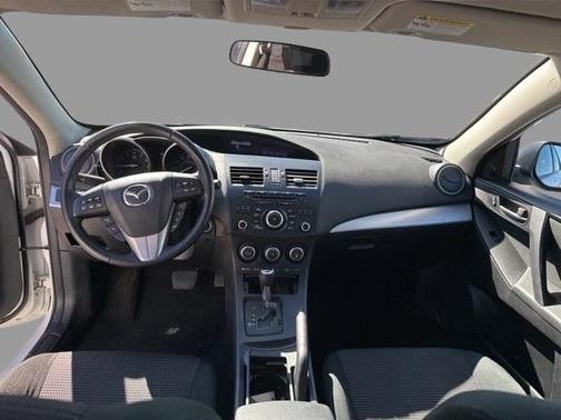 2013 Mazda Mazda3 i Touring