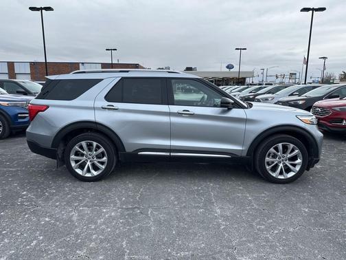 2022 Ford Explorer Platinum