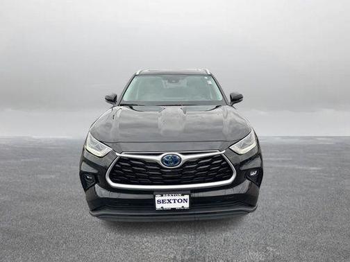 2023 Toyota Highlander Hybrid Bronze Edition