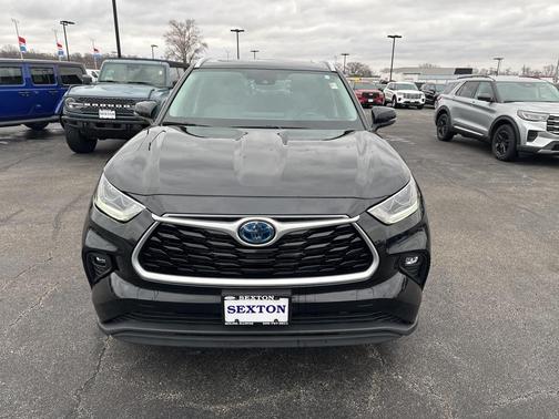 2023 Toyota Highlander Hybrid Bronze Edition