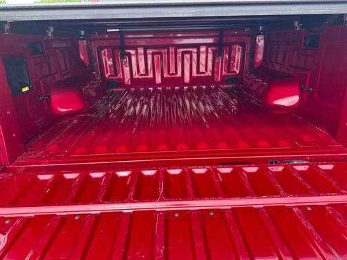 Ruby Red Metallic Tinted Clearcoat 2025 Ford Ranger XLT