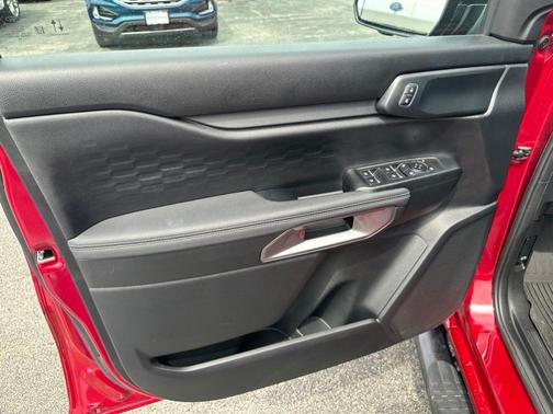 Ruby Red Metallic Tinted Clearcoat 2025 Ford Ranger XLT