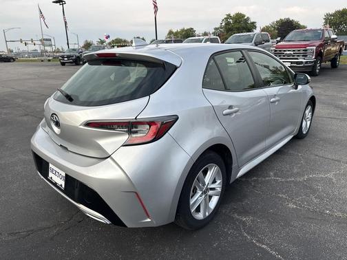 2022 Toyota Corolla Hatchback SE