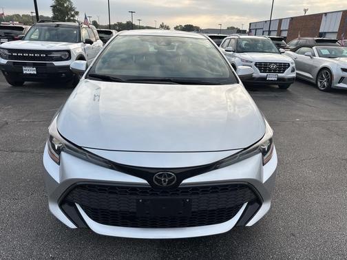 2022 Toyota Corolla Hatchback SE